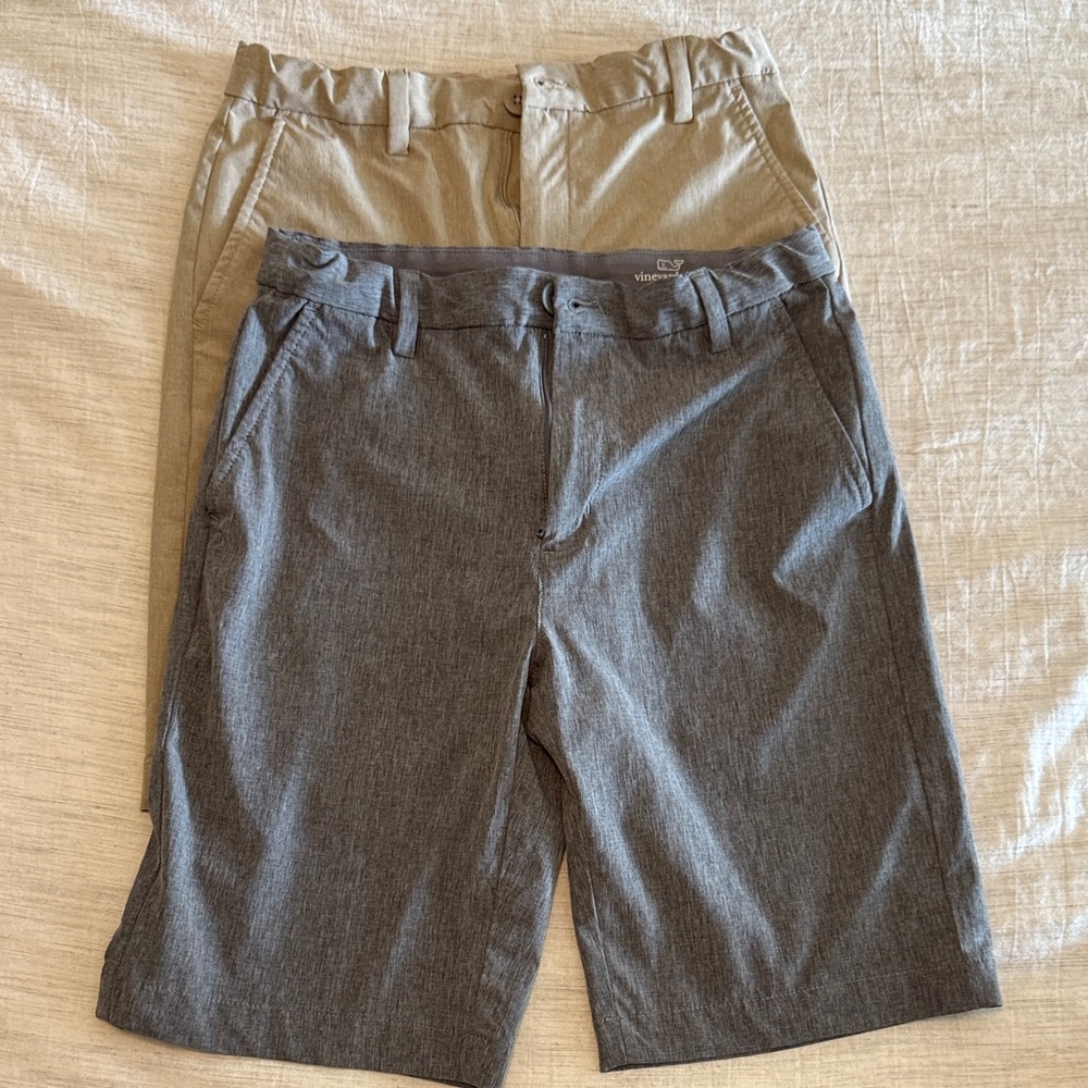 Boys size 14 Vineyard Vines Performance Shorts in Gray and Tan
